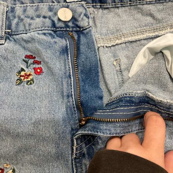 Blue Spice Women's Floral Embroidered Jean Shorts - Picture 2 of 7